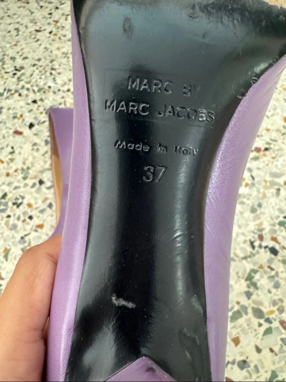 Marc Jacobs Lavender soft Leather Pointed-Toe Pumps - Picture 4 of 5